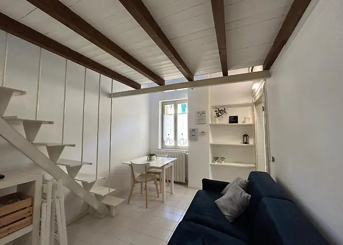 Civico 13 - Immobili E Soluzioni Rent Daire *